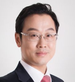 박진석