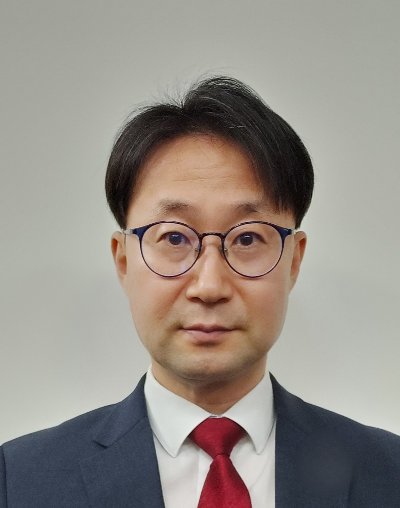 심현구